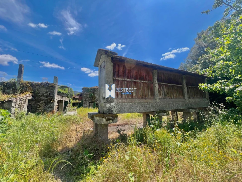 Quinta T0 para Venda em Crespos e Pousada Foto 3