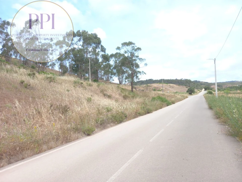 Terreno para Venda em Budens Foto 4