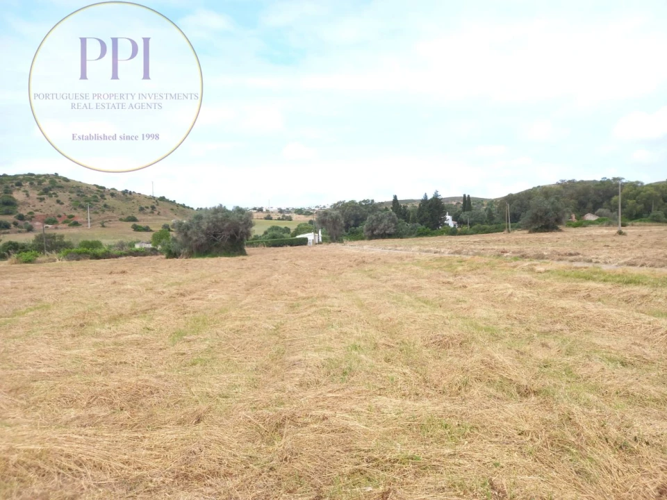Terreno para Venda em Budens Foto 9