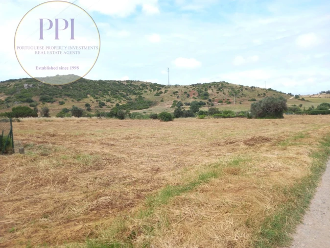 Terreno para Venda em Budens Foto 4