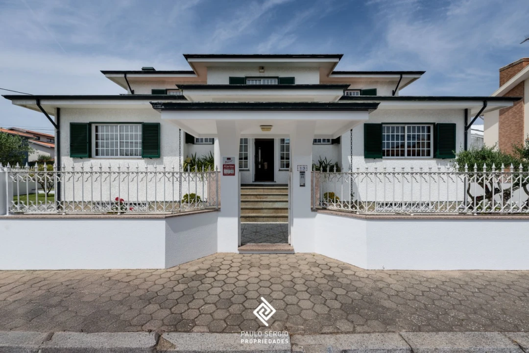 Moradia T3 para Venda em Serzedo e Perosinho Foto 1