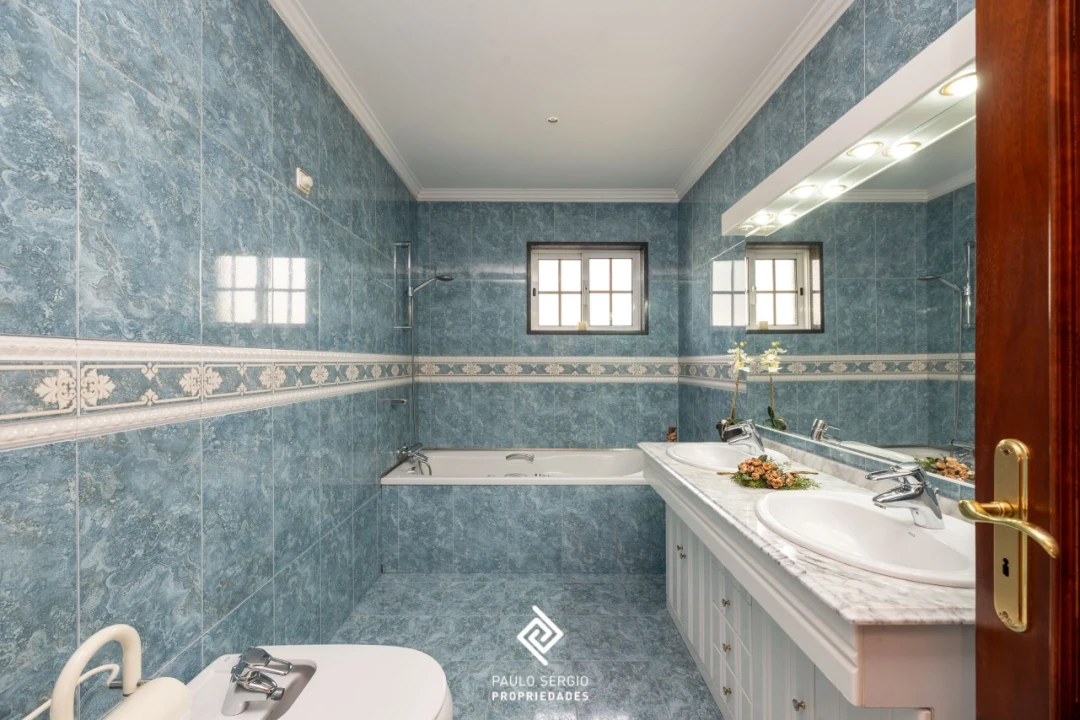 Moradia T3 para Venda em Serzedo e Perosinho Foto 16