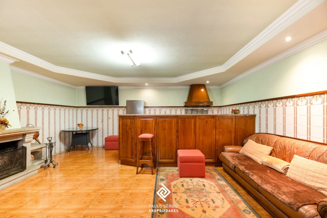 Moradia T3 para Venda em Serzedo e Perosinho Foto 34