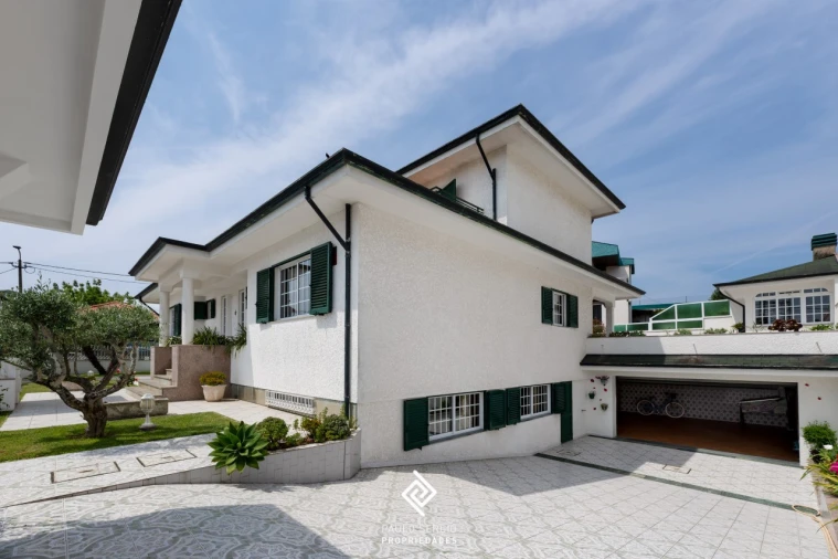 Moradia T3 para Venda em Serzedo e Perosinho Foto 2