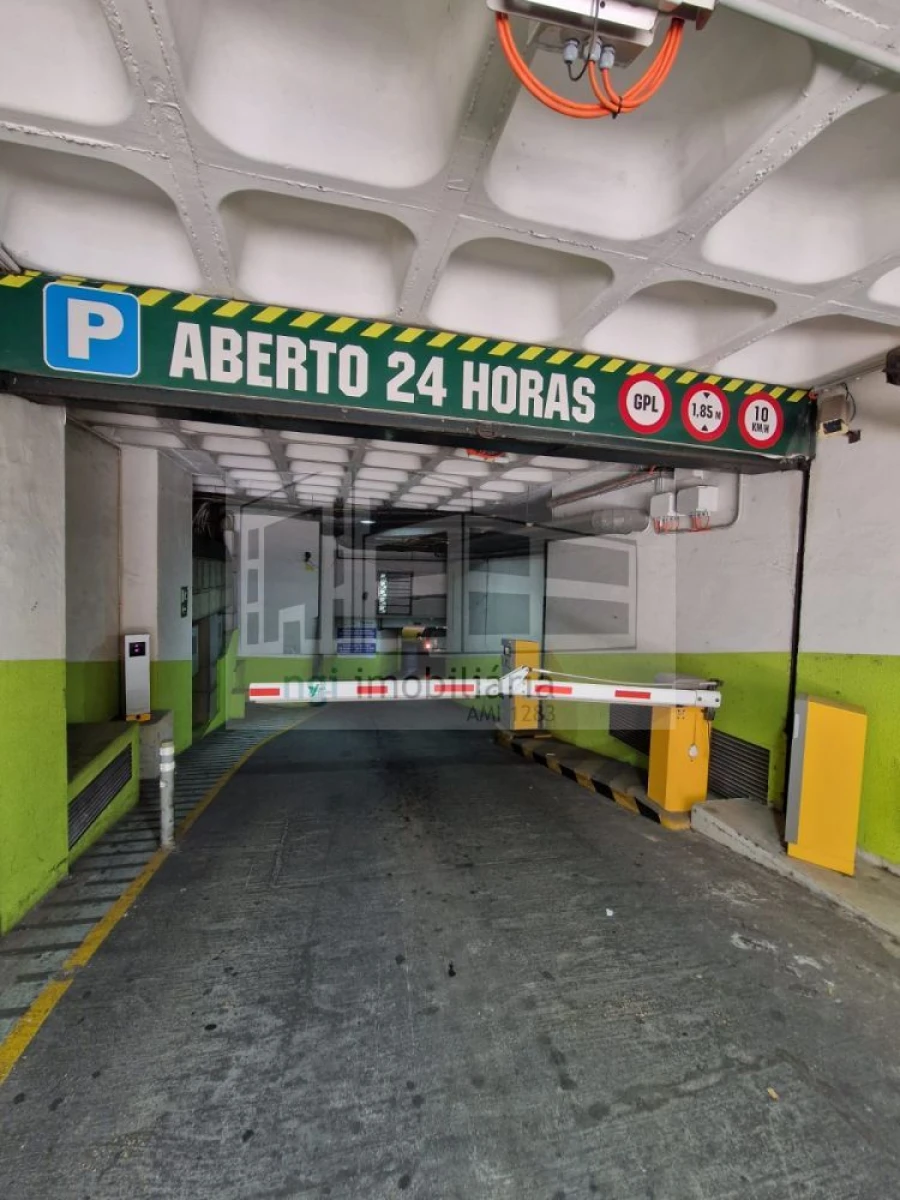 Garagem para Venda em Santa Maria Maior