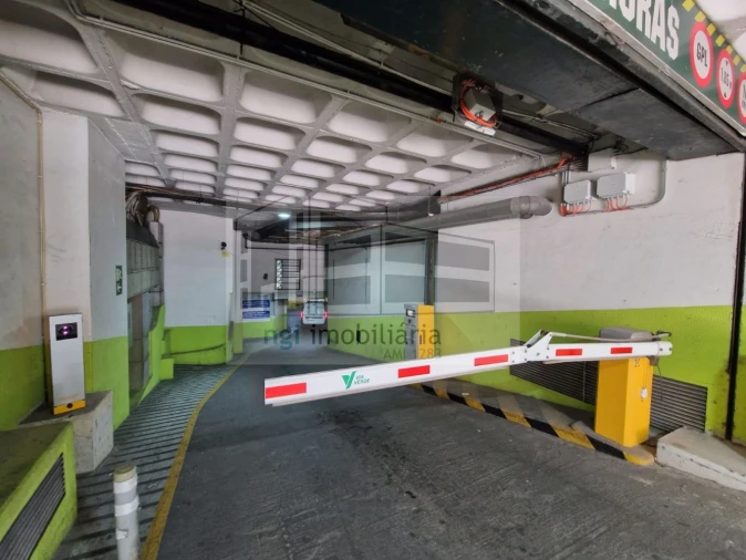 Garagem para Venda em Santa Maria Maior Foto 10