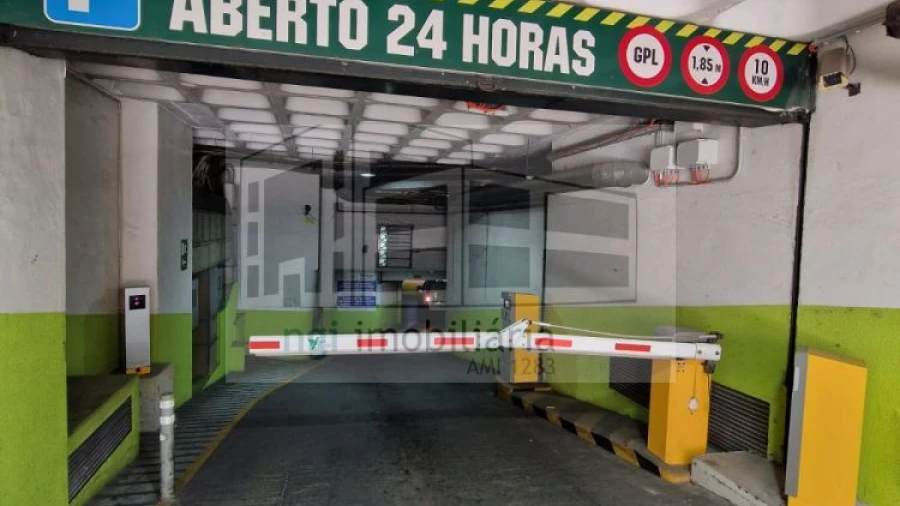 Garagem para Venda em Santa Maria Maior
