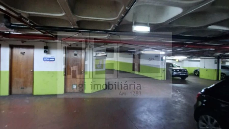 Garagem para Venda em Santa Maria Maior