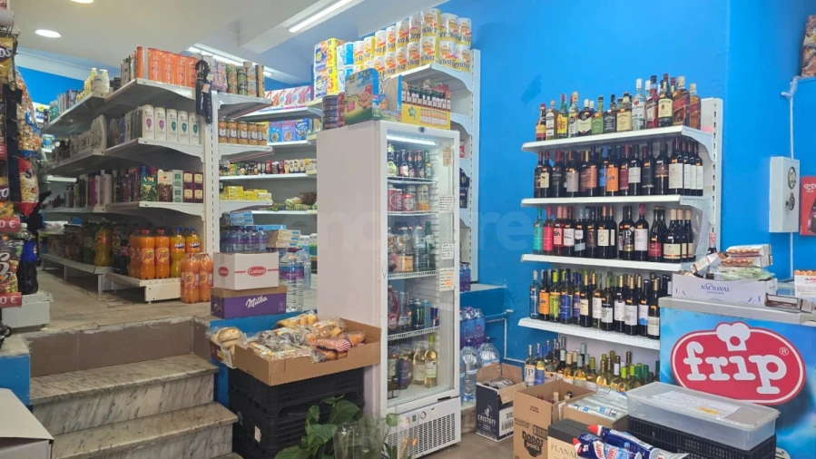 Loja para Trespasse em São Domingos de Benfica Foto 1