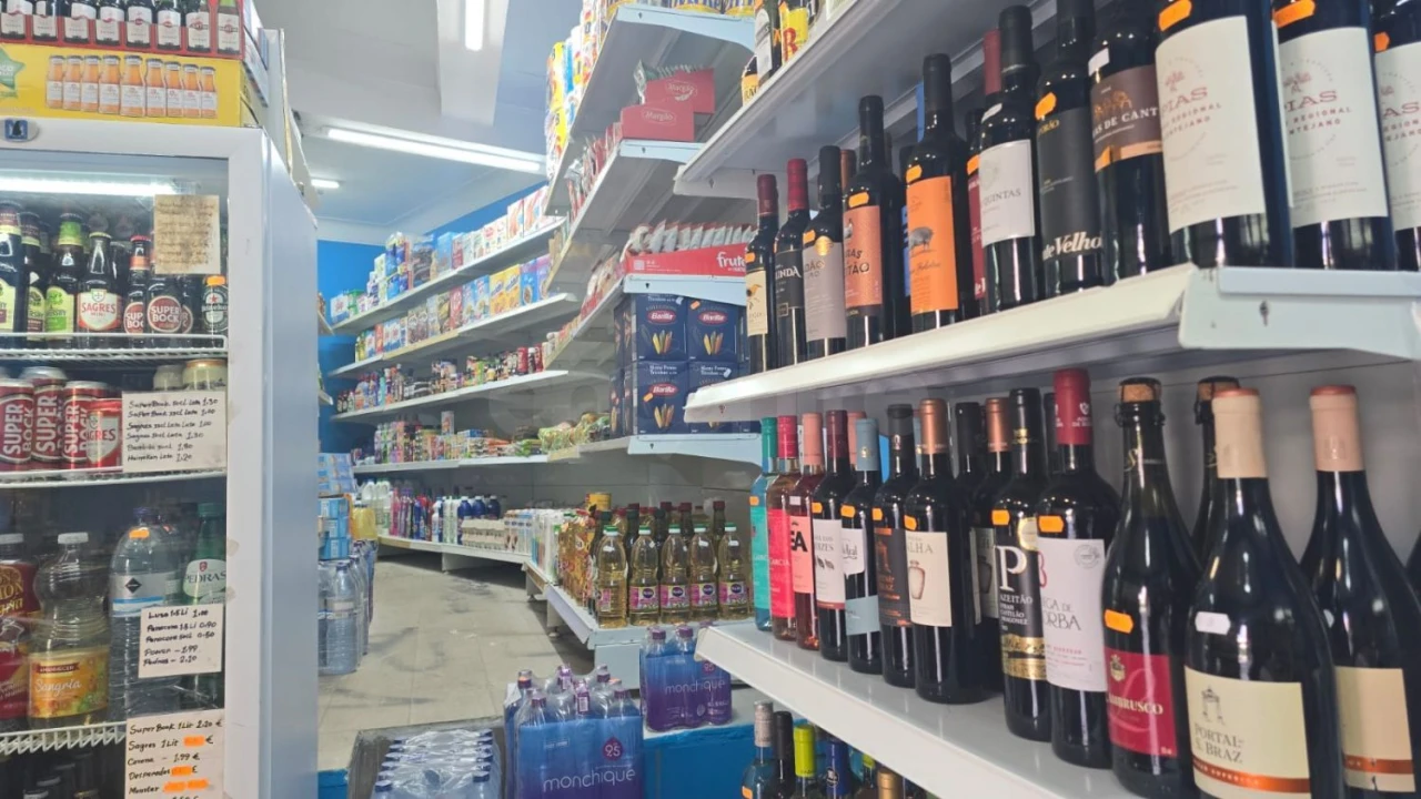 Loja para Trespasse em São Domingos de Benfica Foto 2