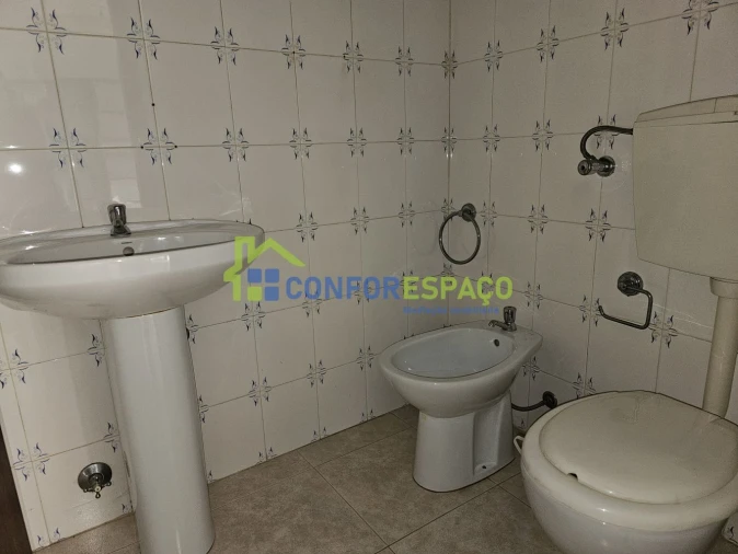 Loja para Arrendamento em Castelo Branco Foto 9