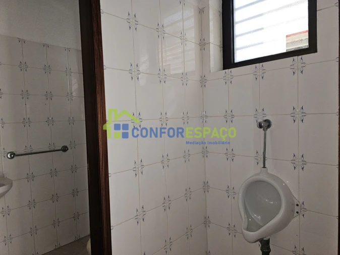 Loja para Arrendamento em Castelo Branco Foto 7