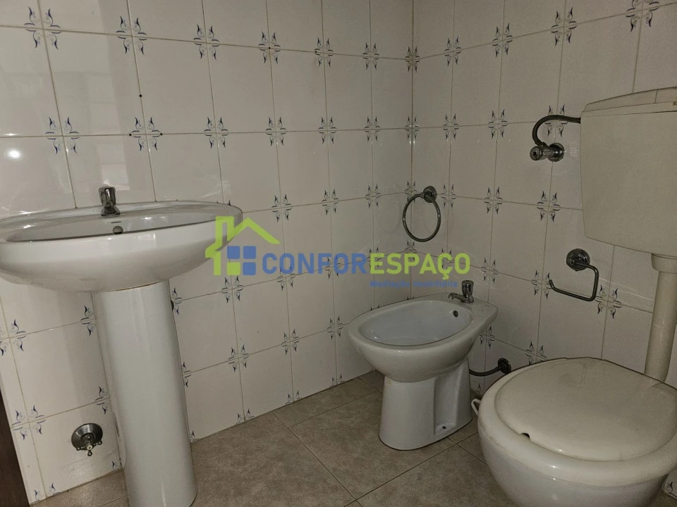 Loja para Arrendamento em Castelo Branco Foto 9