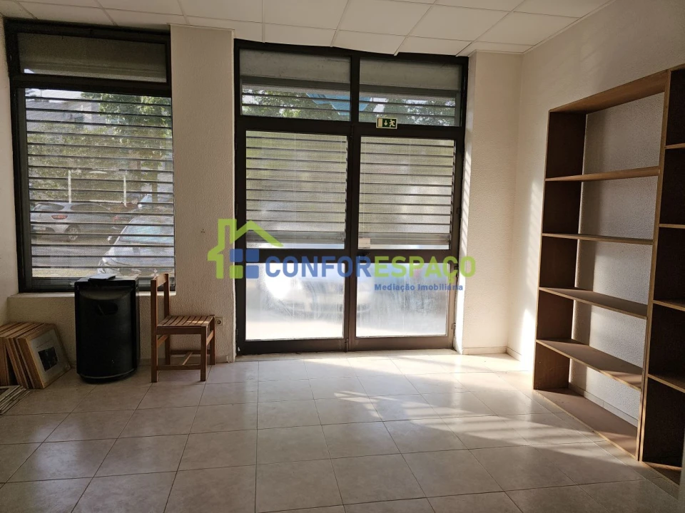 Loja para Arrendamento em Castelo Branco Foto 4