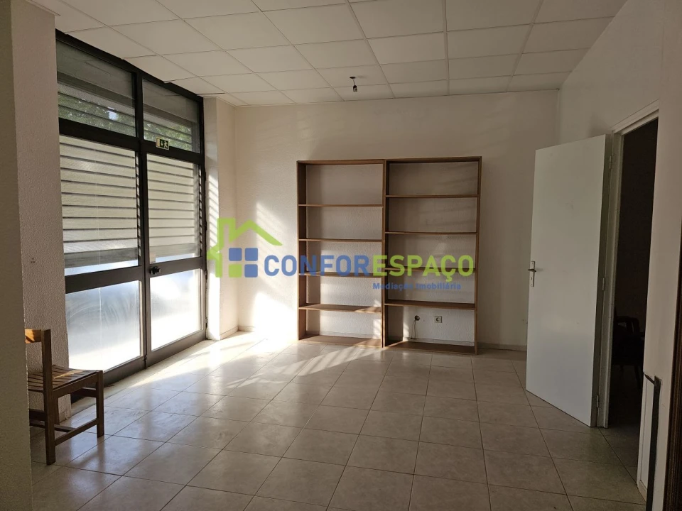 Loja para Arrendamento em Castelo Branco Foto 6