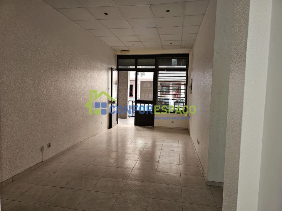 Loja para Arrendamento em Castelo Branco Foto 3