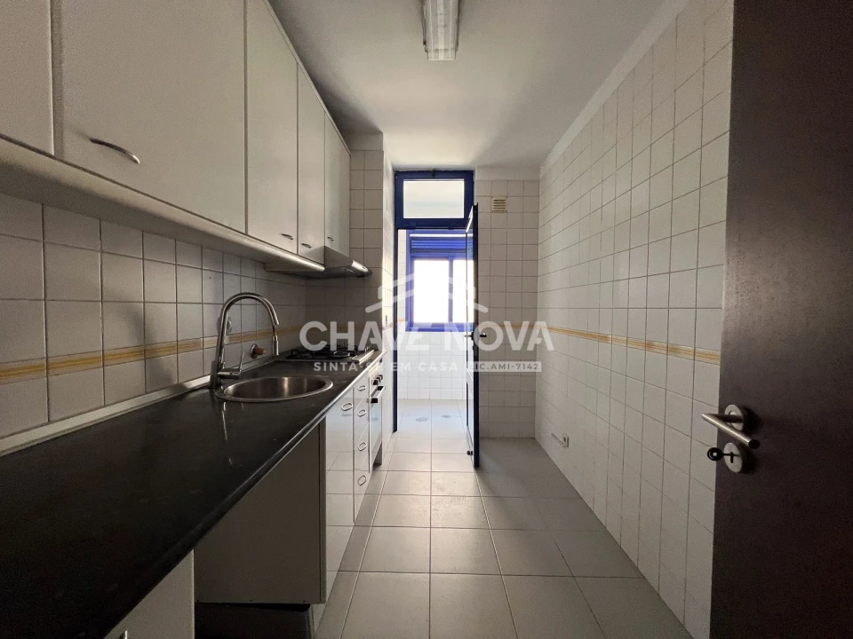 Apartamento T2 para Venda em Arcozelo Foto 9