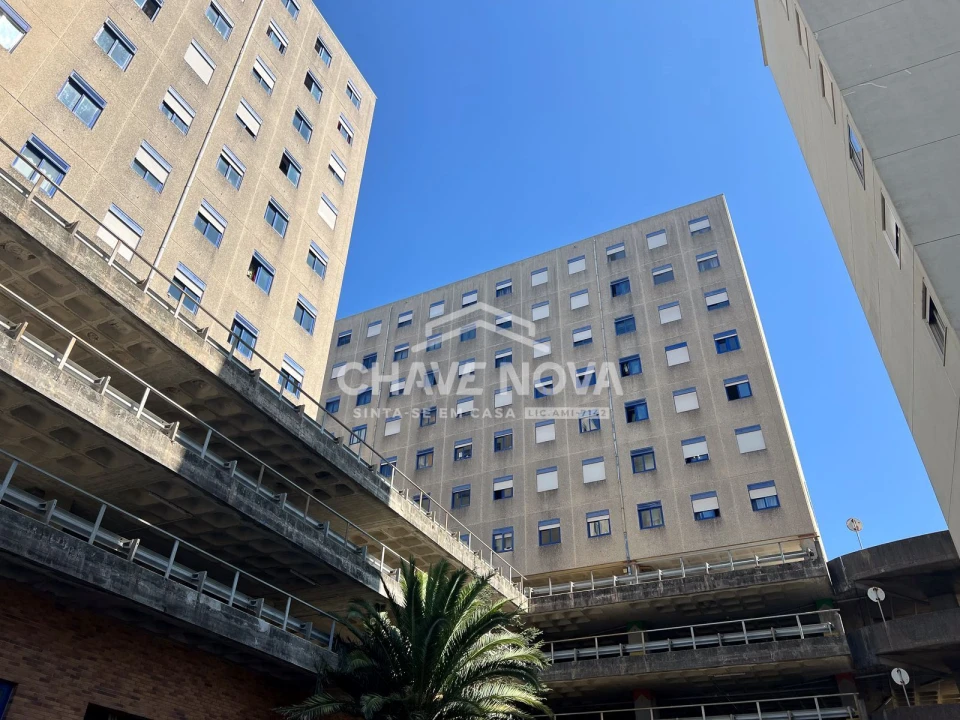 Apartamento T2 para Venda em Arcozelo Foto 16