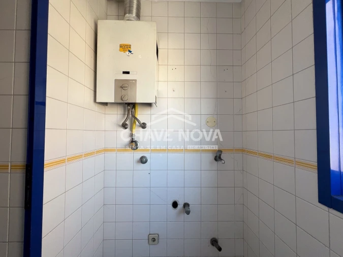 Apartamento T2 para Venda em Arcozelo Foto 11