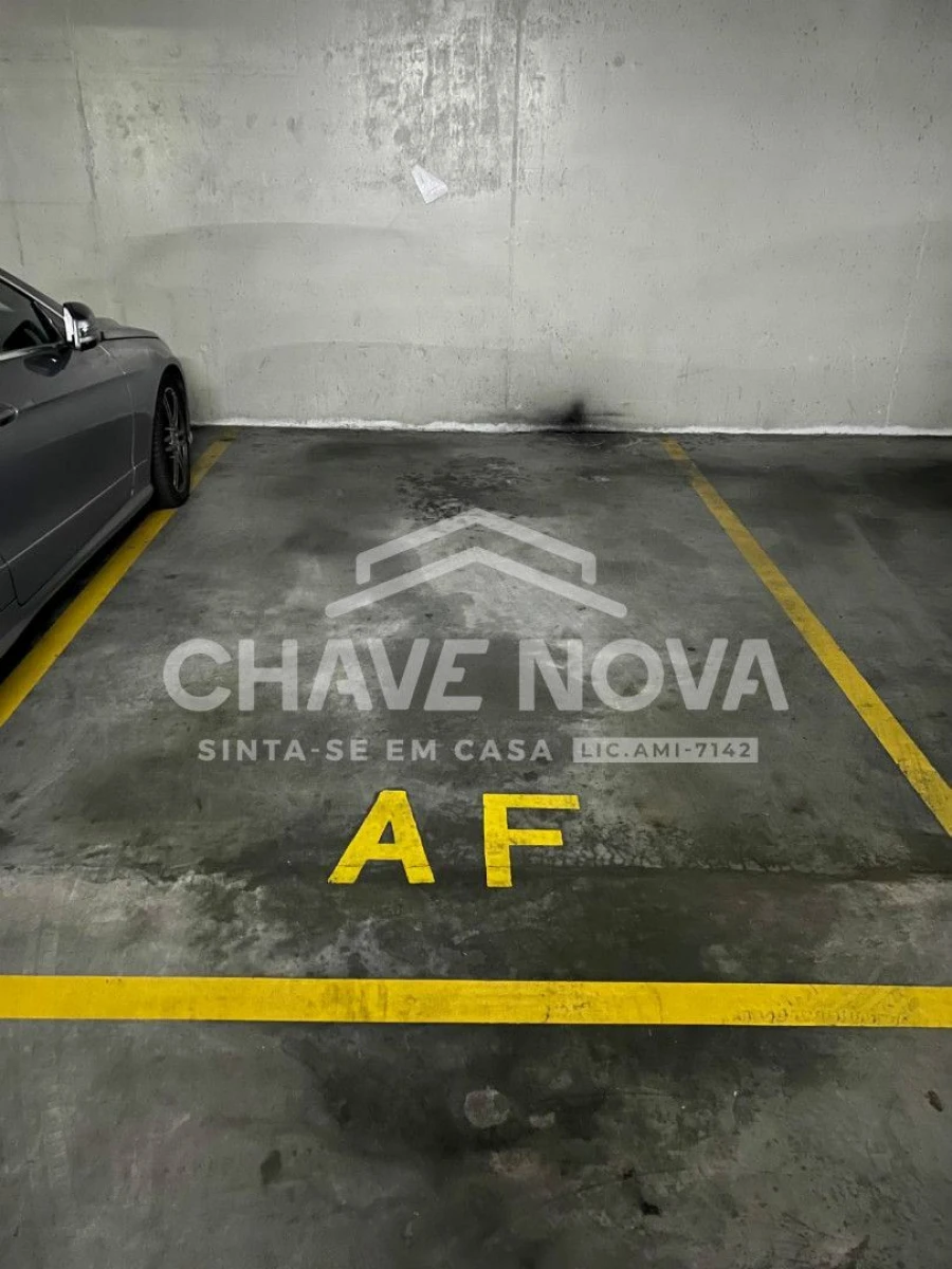 Apartamento T2 para Venda em Arcozelo Foto 15