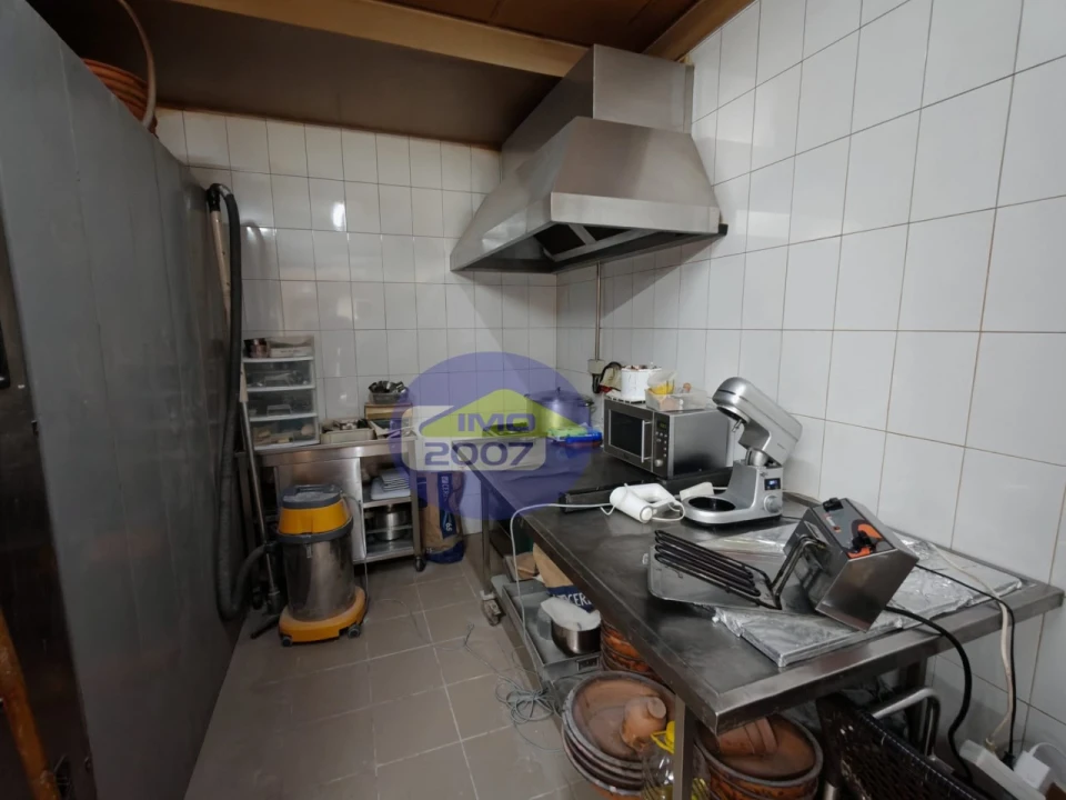 Negócio para Venda em Canelas Foto 28