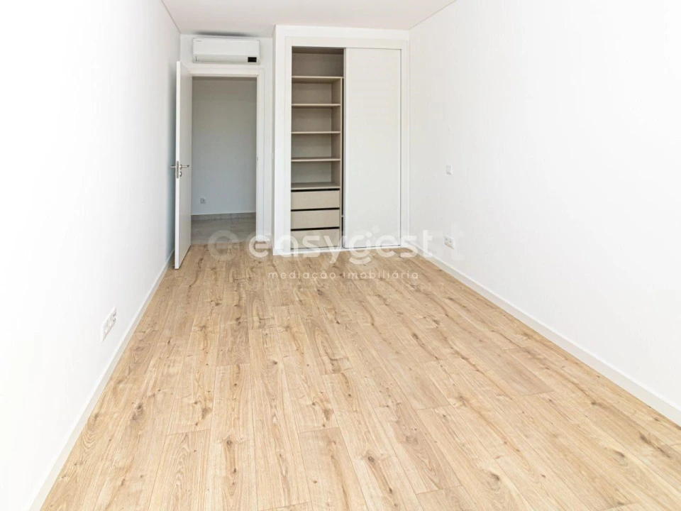 Apartamento T4 para Venda em Tavira (Santa Maria e Santiago) Foto 13