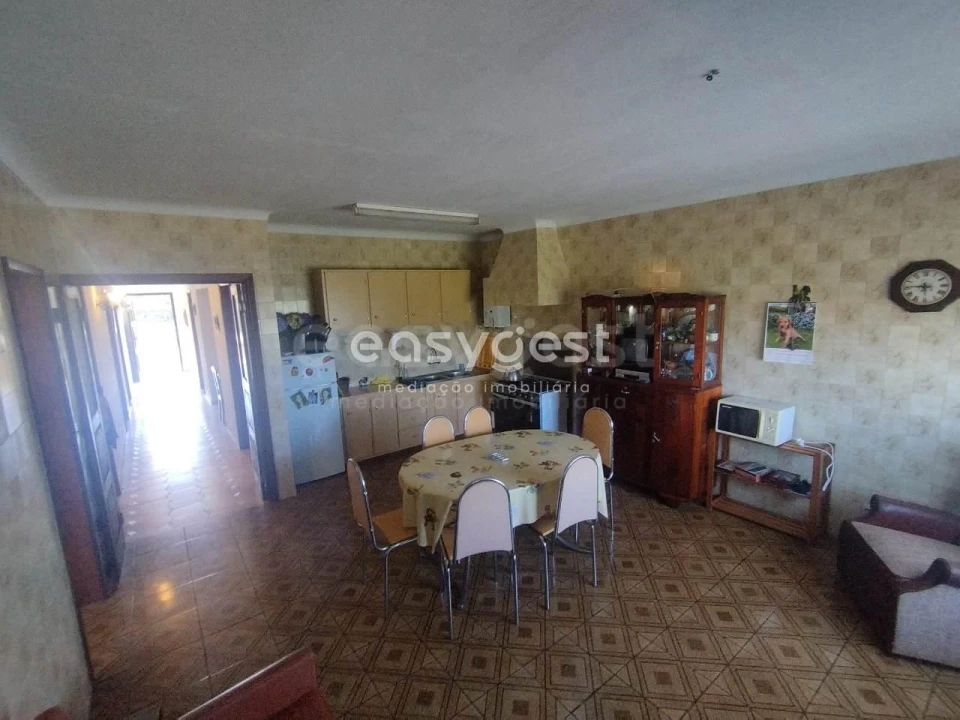 Moradia T5 para Venda em Biscoitos Foto 10