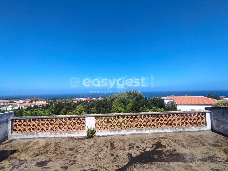 Moradia T5 para Venda em Biscoitos Foto 20