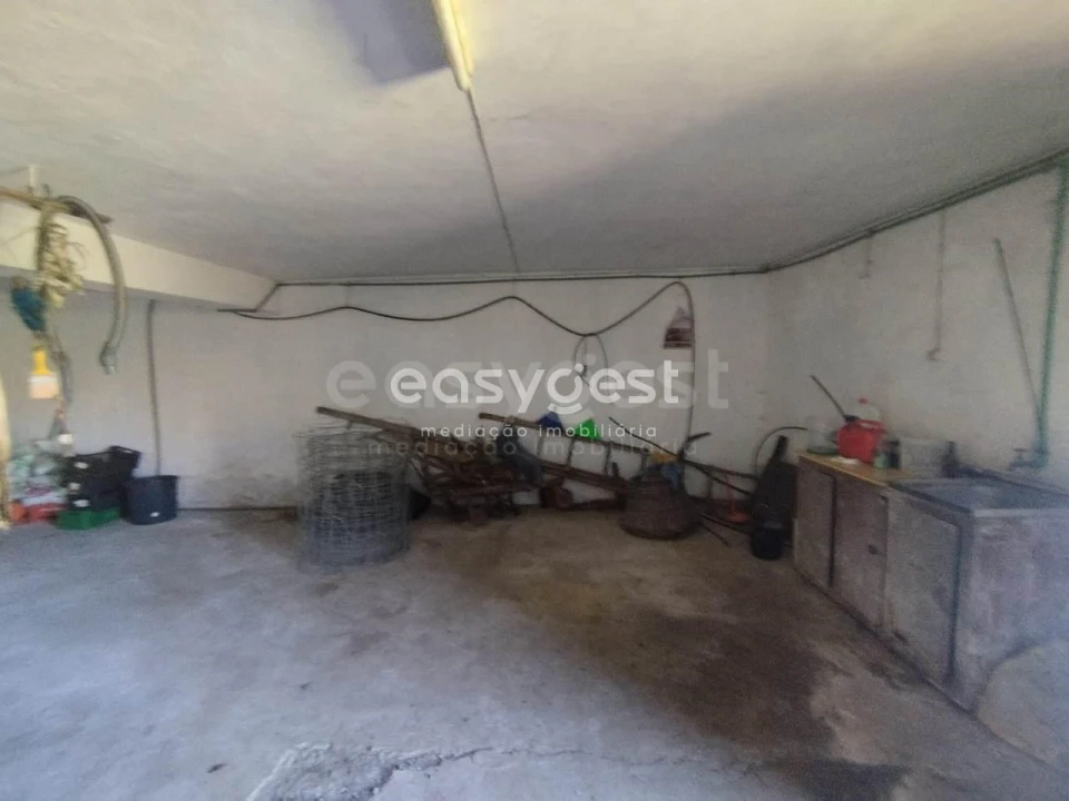 Moradia T5 para Venda em Biscoitos Foto 27