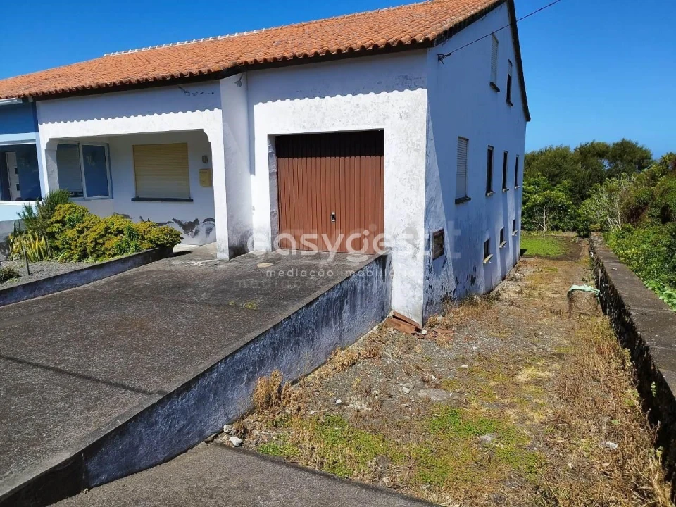 Moradia T5 para Venda em Biscoitos Foto 35