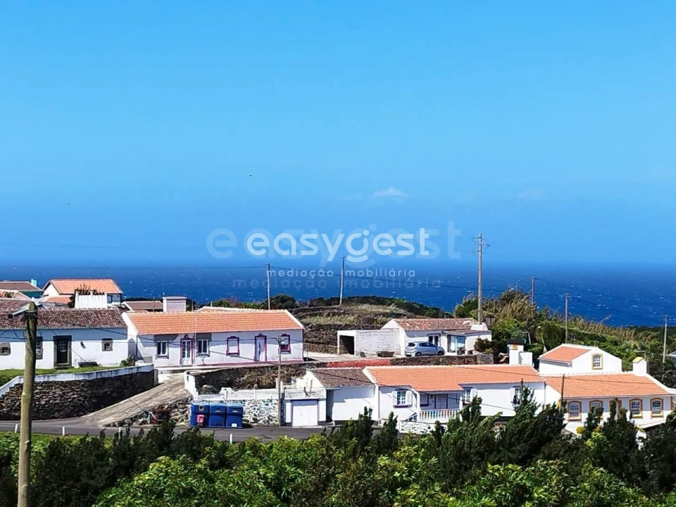 Moradia T5 para Venda em Biscoitos Foto 38