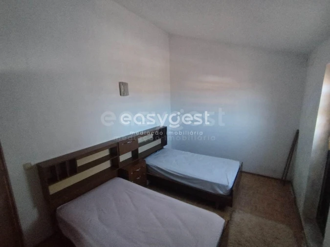 Moradia T5 para Venda em Biscoitos Foto 13