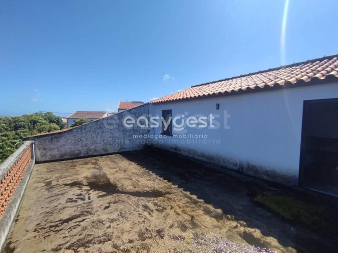 Moradia T5 para Venda em Biscoitos Foto 22