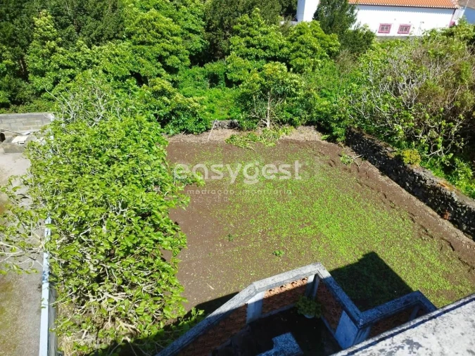 Moradia T5 para Venda em Biscoitos Foto 23