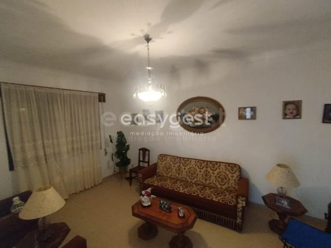 Moradia T5 para Venda em Biscoitos Foto 28