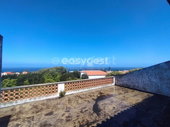 Moradia T5 para Venda em Biscoitos Foto 31