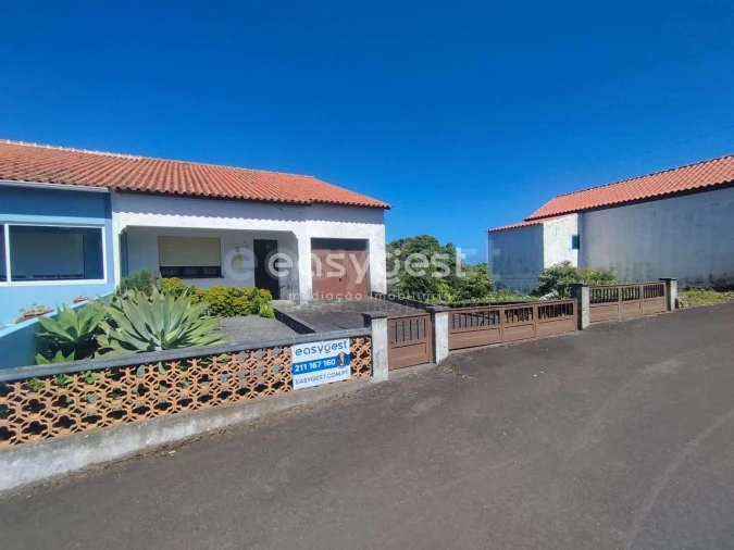 Moradia T5 para Venda em Biscoitos Foto 39