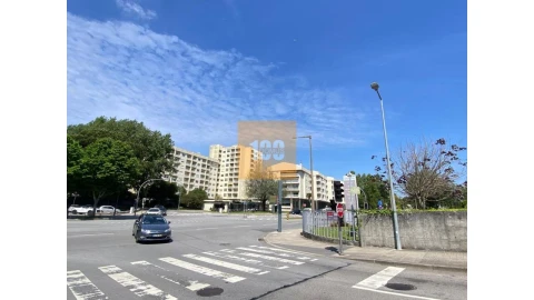 Apartamento T2 para Venda em Aldoar, Foz do Douro e Nevogilde