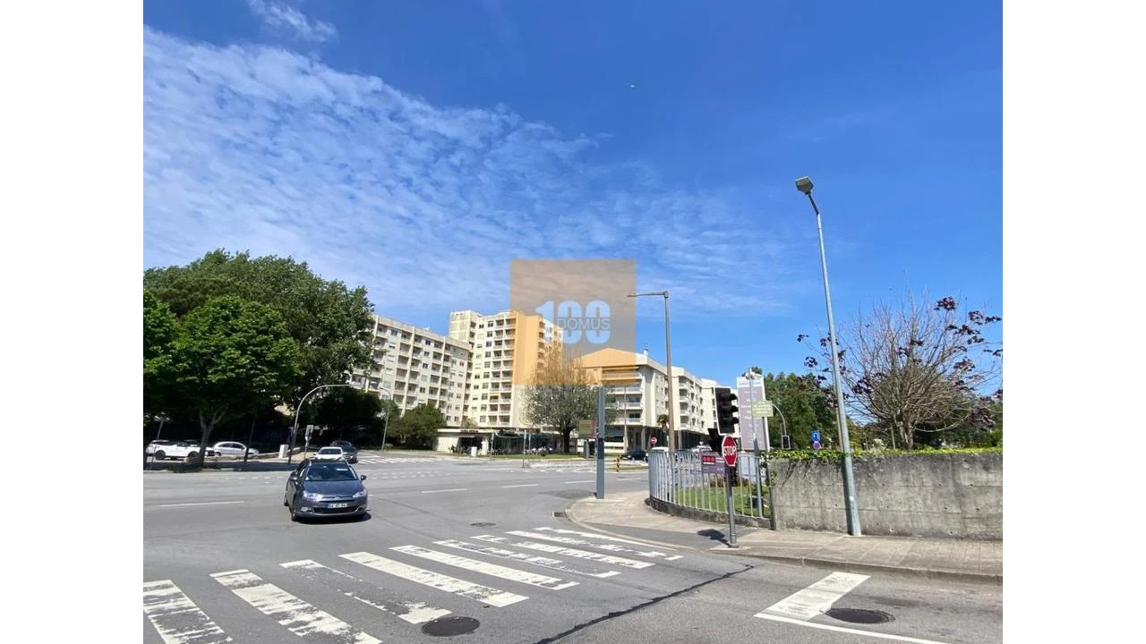 Apartamento T2 para Venda em Aldoar, Foz do Douro e Nevogilde Foto 24