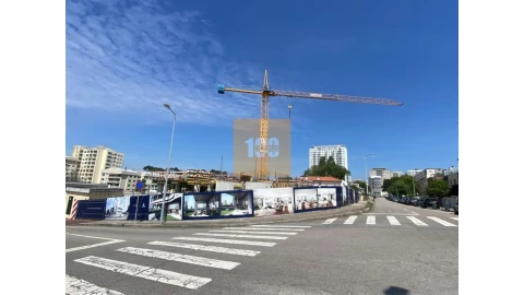 Apartamento T3 para Venda em Aldoar, Foz do Douro e Nevogilde