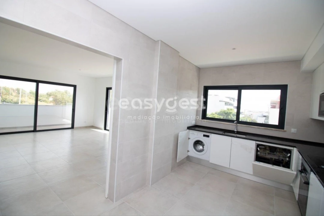 Apartamento T4 para Venda em Tavira (Santa Maria e Santiago) Foto 3