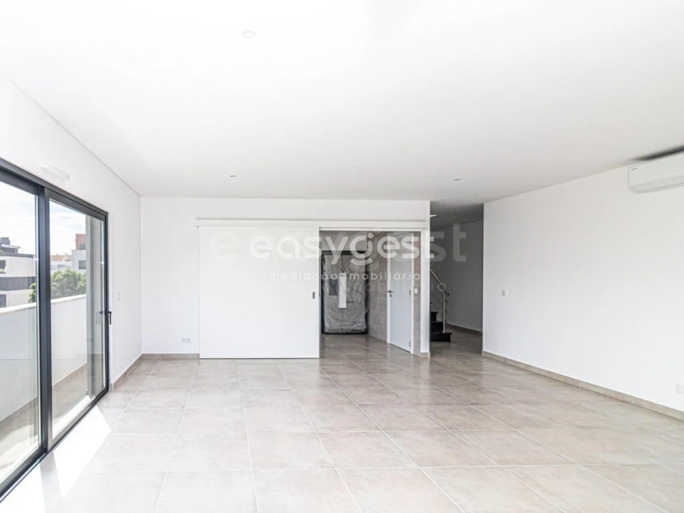 Apartamento T4 para Venda em Tavira (Santa Maria e Santiago) Foto 8