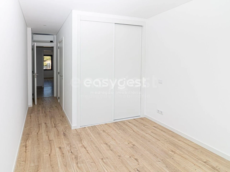 Apartamento T4 para Venda em Tavira (Santa Maria e Santiago) Foto 17