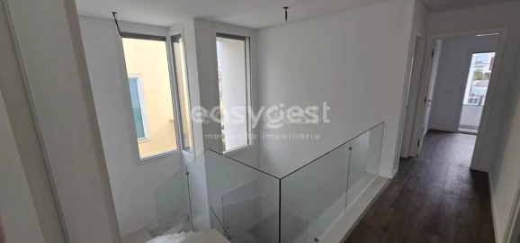 Moradia T4 para Venda em Amora
