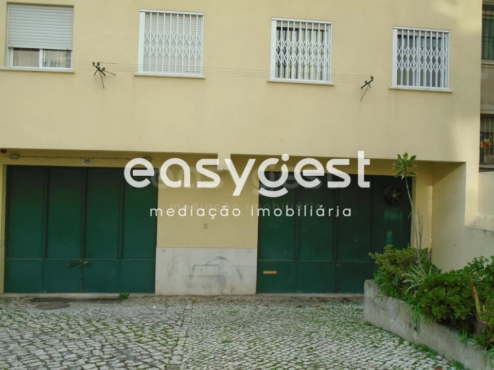 Armazém para Venda em Algés, Linda-A-Velha e Cruz Quebrada-Dafundo Foto 1