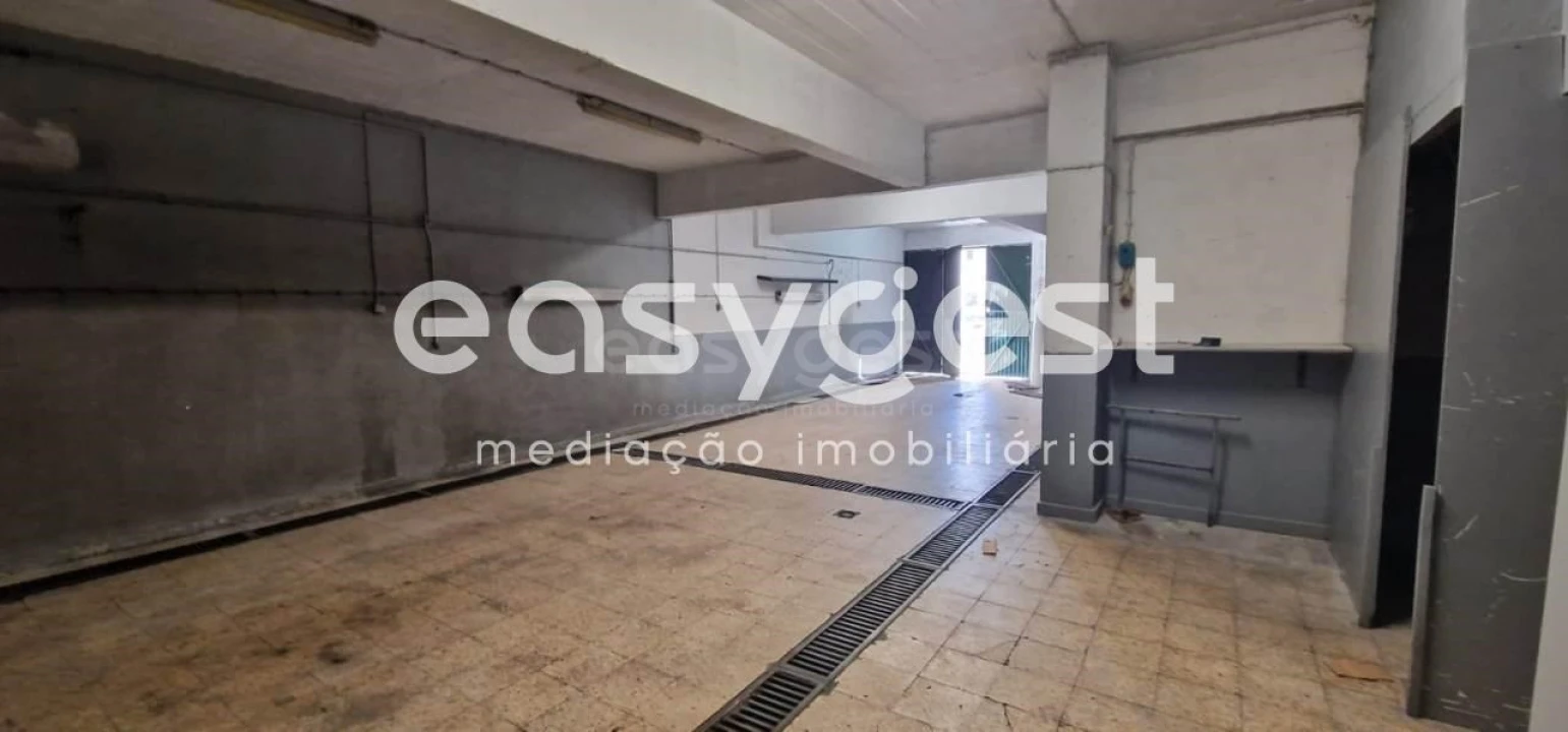 Armazém para Venda em Falagueira-Venda Nova Foto 8