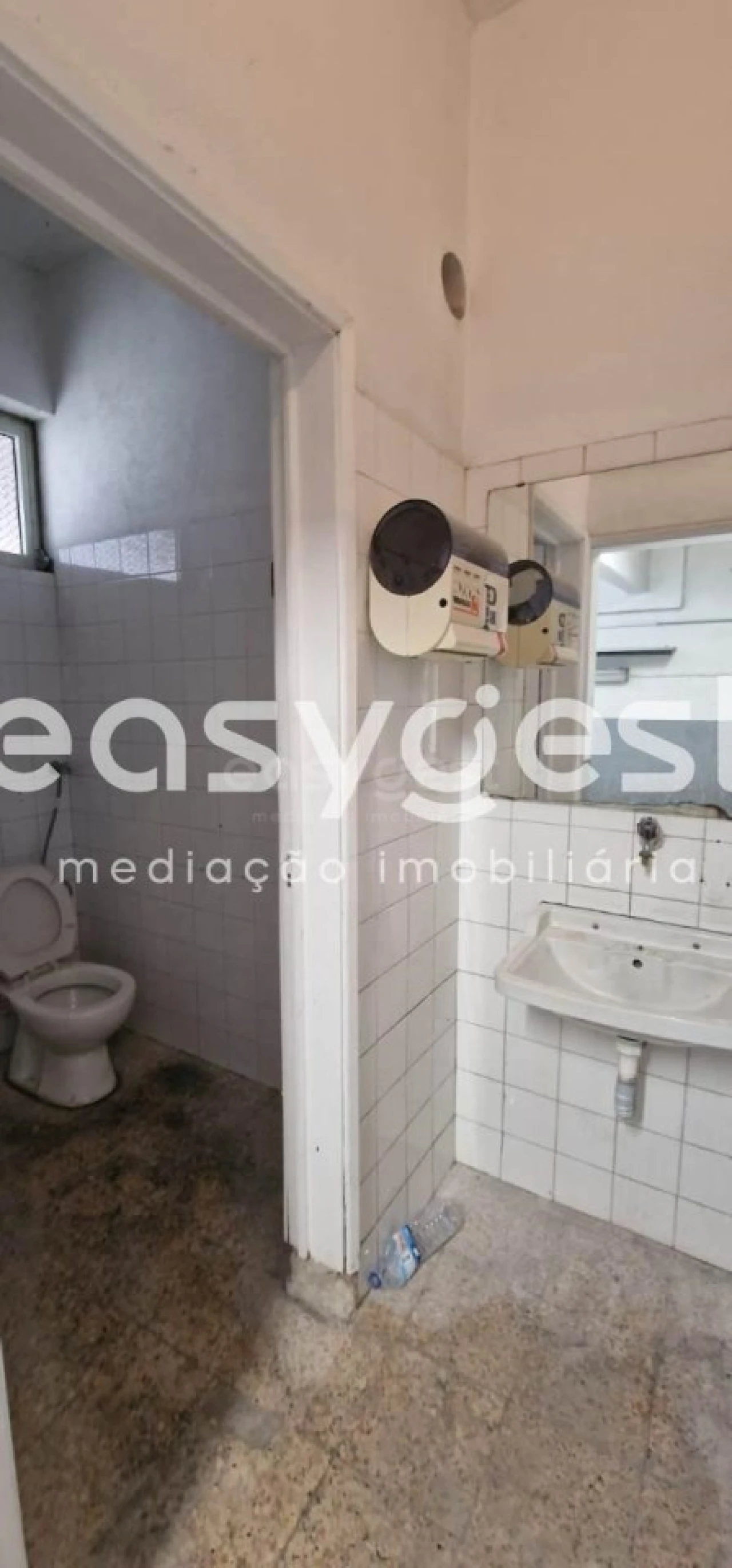 Armazém para Venda em Falagueira-Venda Nova Foto 9