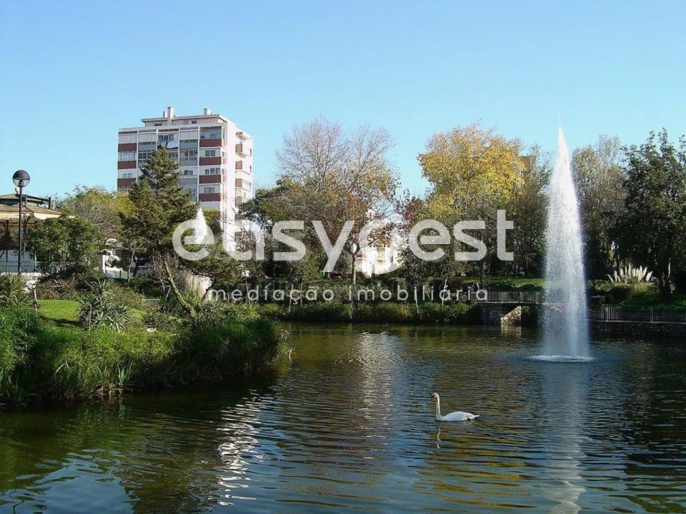 Armazém para Venda em Falagueira-Venda Nova Foto 10