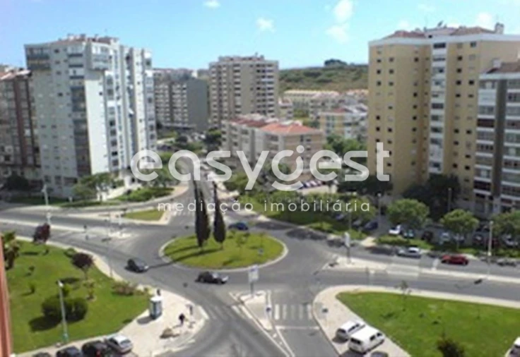 Armazém para Venda em Falagueira-Venda Nova Foto 2