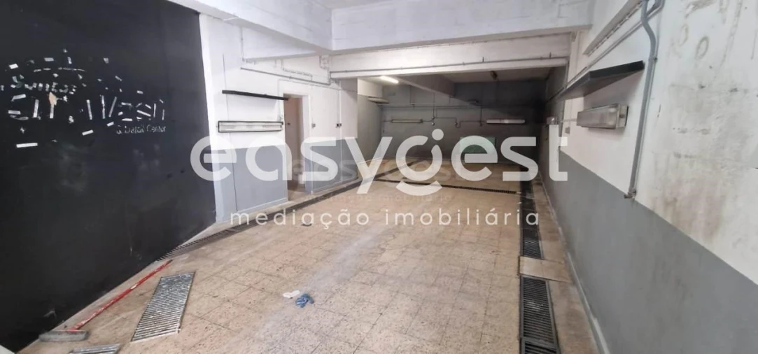 Armazém para Venda em Falagueira-Venda Nova Foto 5